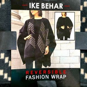 Women’s Sweater Wrap NWT